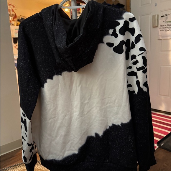 SHEIN Black and White Cow Print Hoodie - Picture 2 of 2